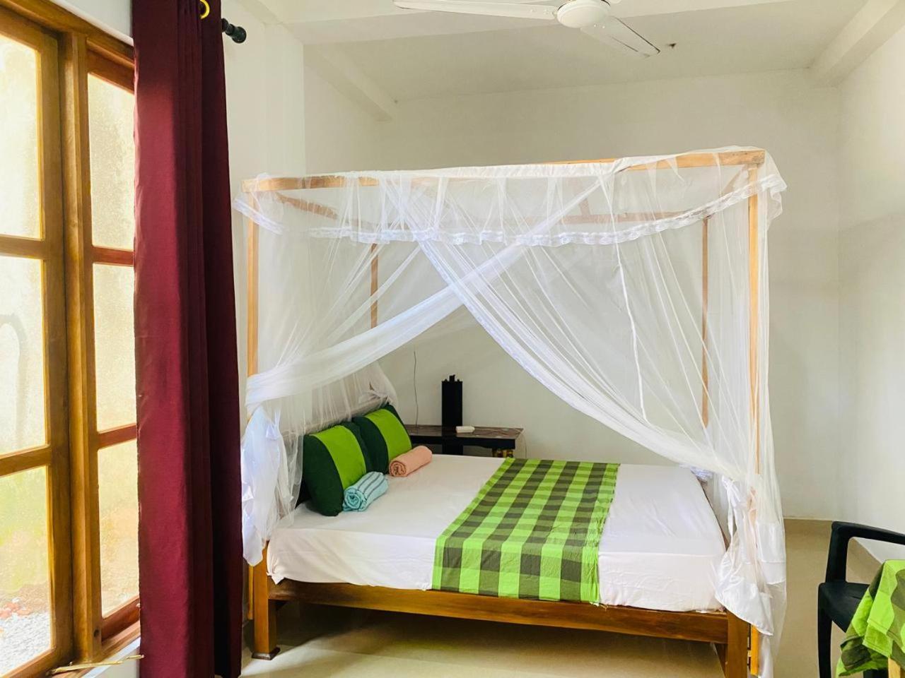 Pradeep Guest House Mirissa Exterior foto